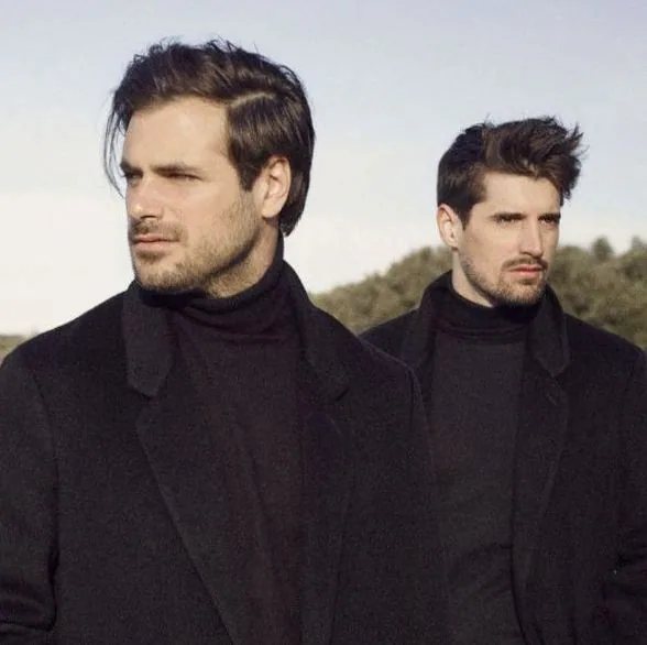 2Cellos