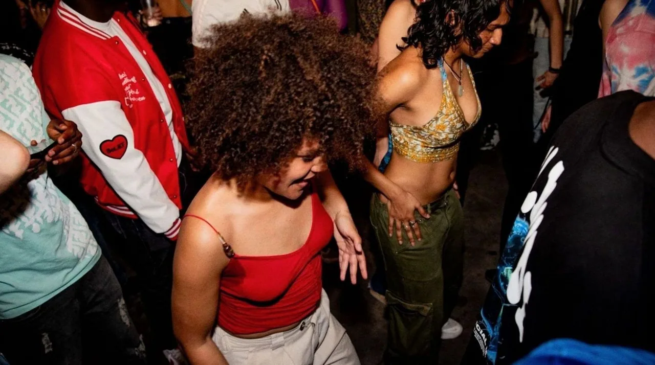 Afro Fest — achtergrondafbeelding