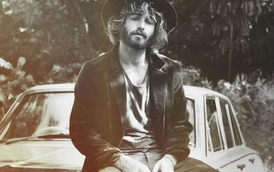 Angus Stone