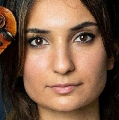 Ava Bahari