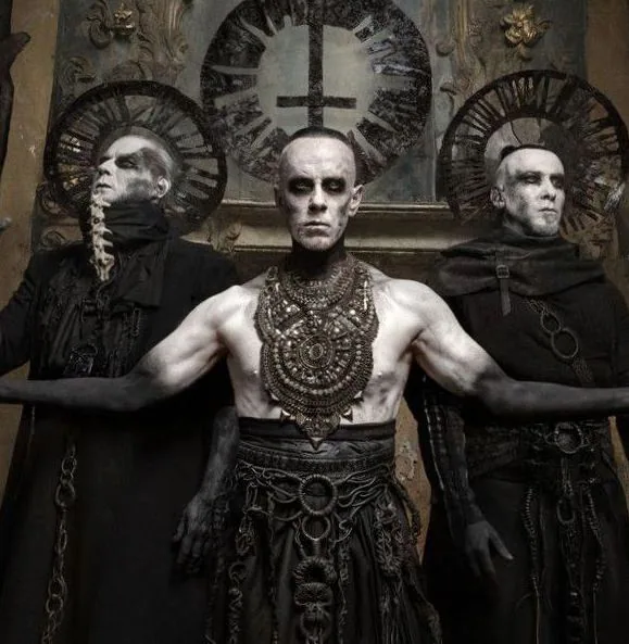 Behemoth — achtergrondafbeelding