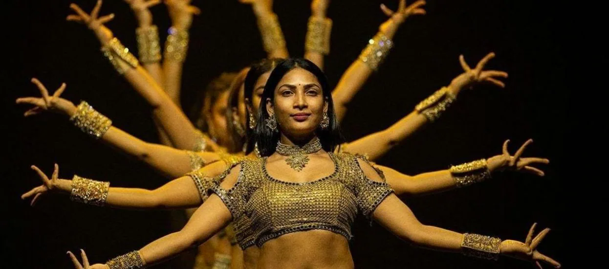 Bollywood Masala — achtergrondafbeelding