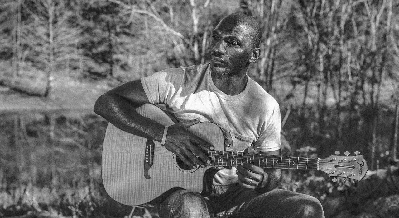Cedric Burnside
