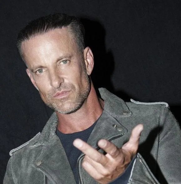Daniel Powter