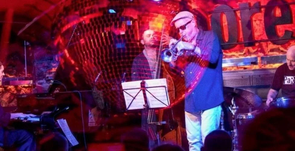 Dave Douglas Quartet — achtergrondafbeelding