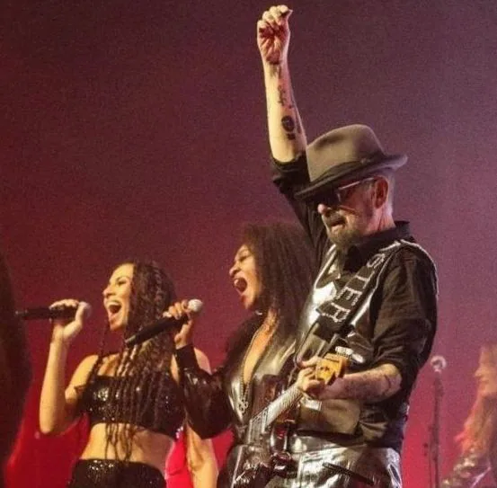 Dave Stewart — achtergrondafbeelding