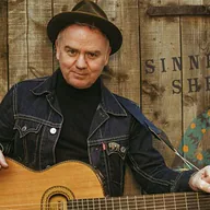 Dean Owens