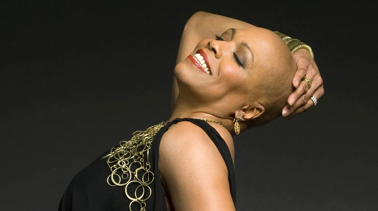 Dee Dee Bridgewater