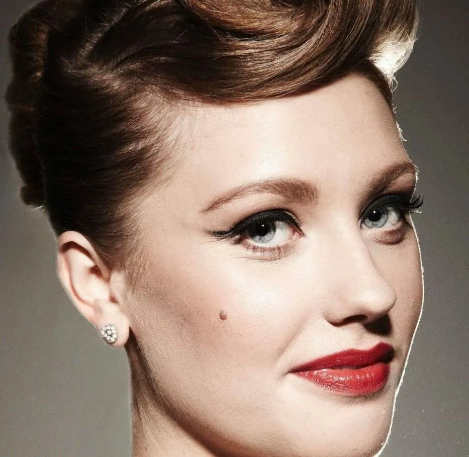 Ella Henderson