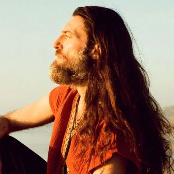 Estas Tonne