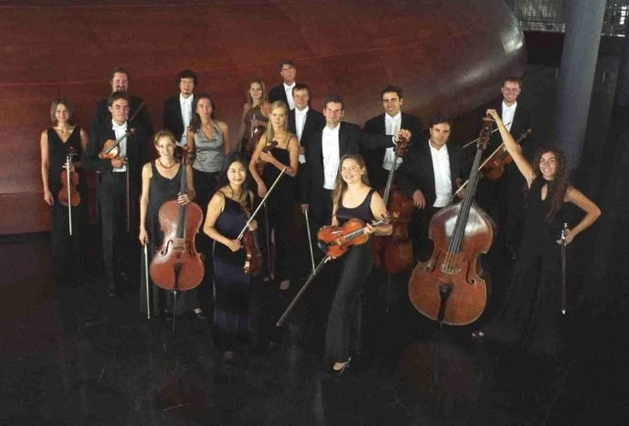 Festival Strings Lucerne & Daniel Dodds