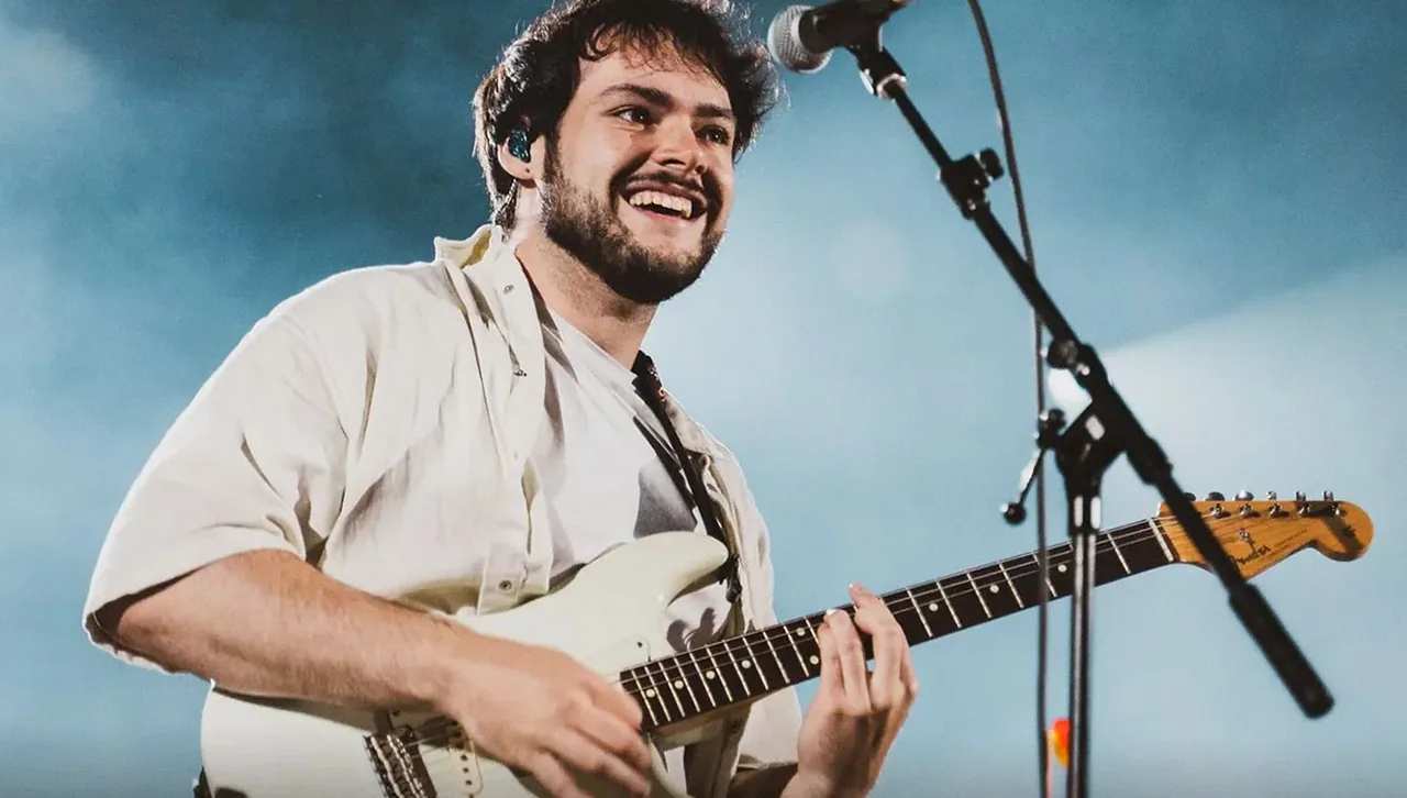 James Marriott — background image