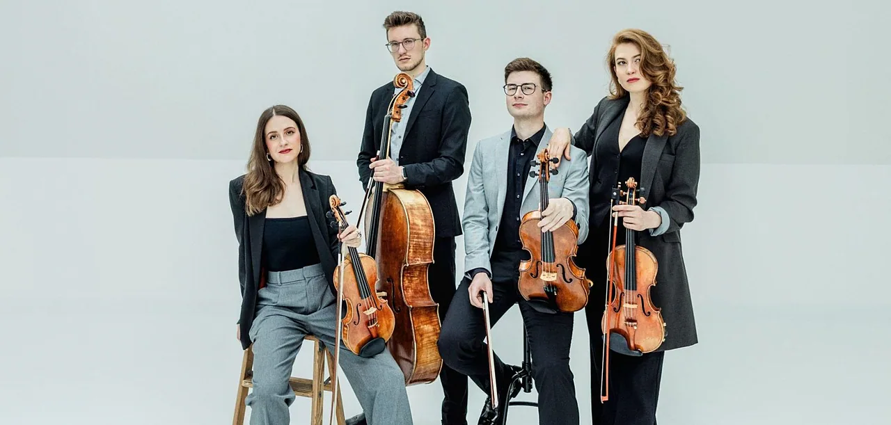 Javus Quartett — achtergrondafbeelding