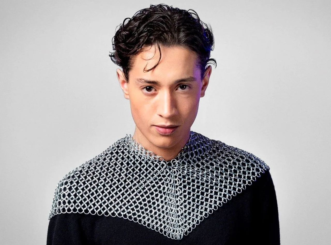 Kyle Alessandro — background image
