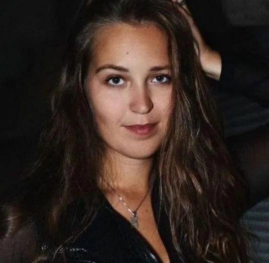 Lizz V
