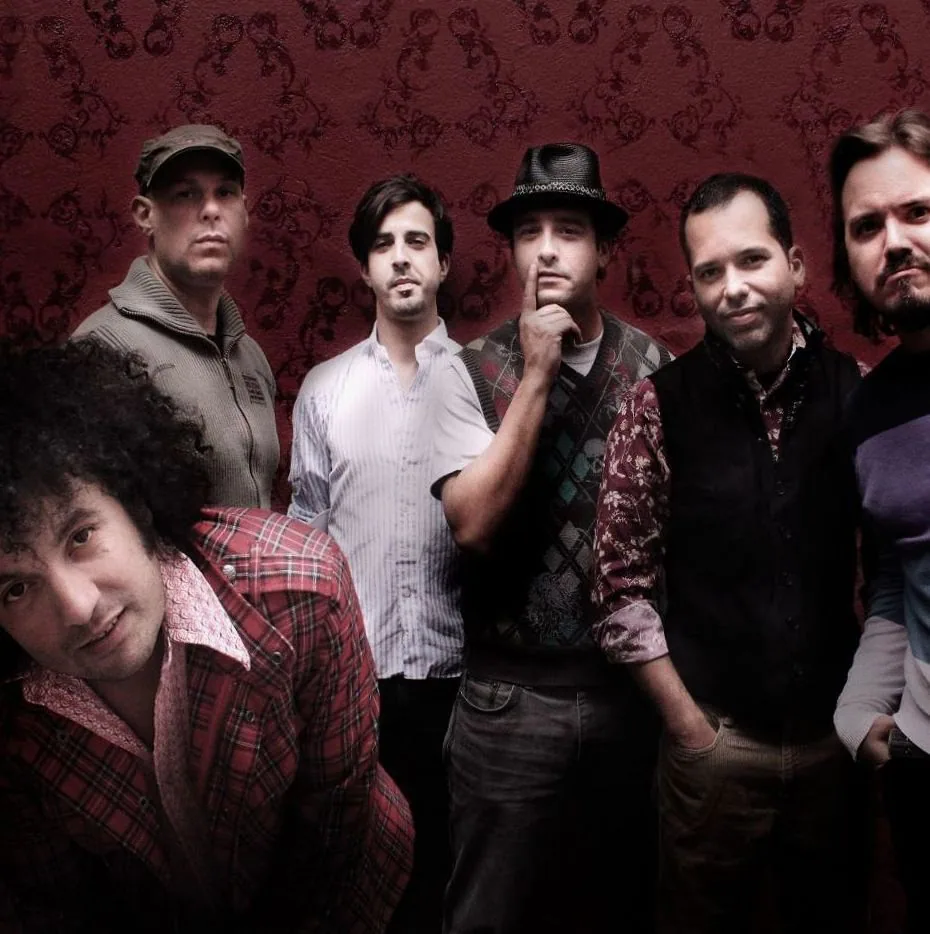 Los Amigos Invisibles