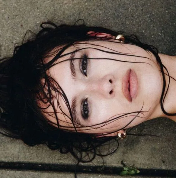 Mimi Webb