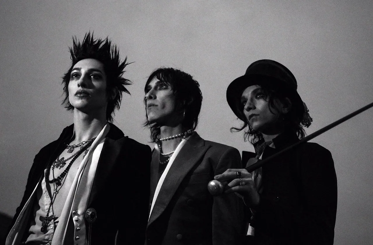 Palaye Royale