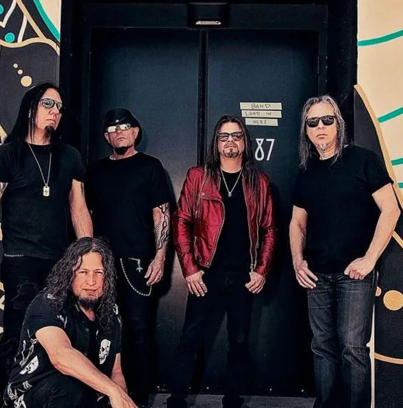 Queensrÿche — background image