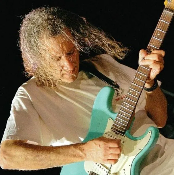 Scott Henderson