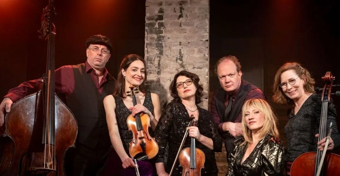 The Hague String Trio — achtergrondafbeelding