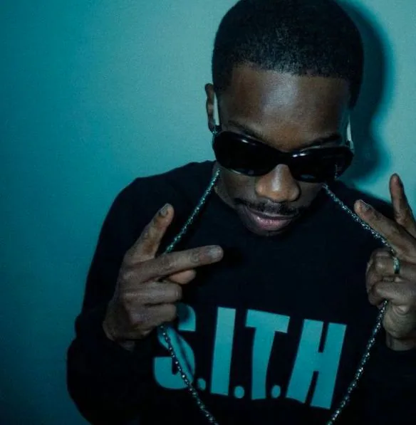 Tinchy Stryder — achtergrondafbeelding