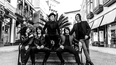Falling in Reverse — photo 5