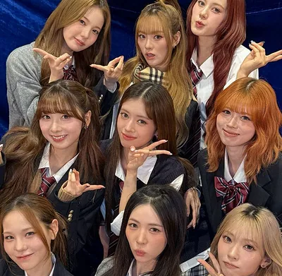 NiziU — foto 2