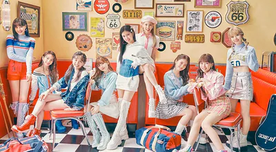 NiziU — foto 3