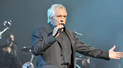 Michel Sardou — foto 2