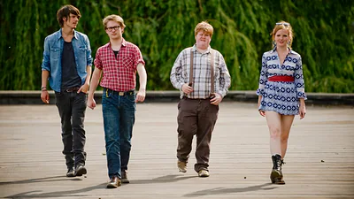 School Is Cool — foto 3