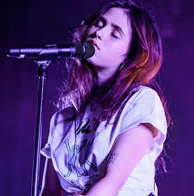 Clairo — photo 2