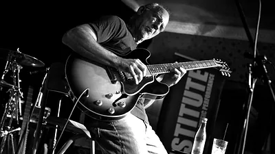 Larry Carlton — photo 4