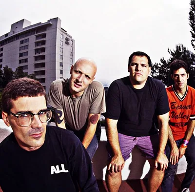 Descendents — photo 4