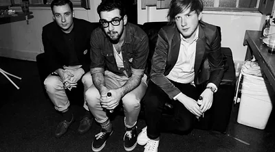Two Door Cinema Club — foto 4