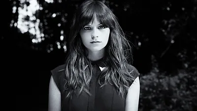 Gabrielle Aplin — photo 6