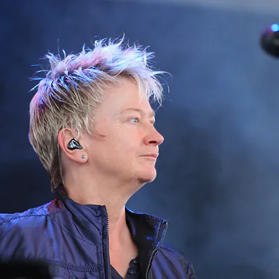 Anne Clark — photo 2