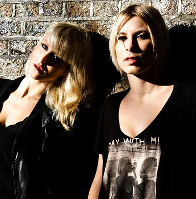 BLOND:ISH — photo 3