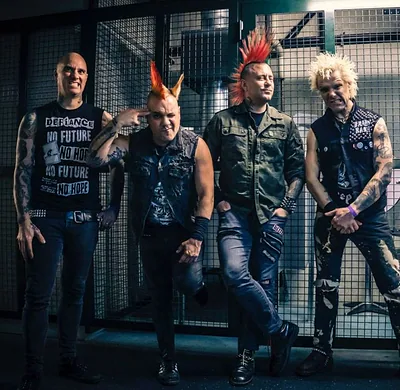 The Casualties — foto 1