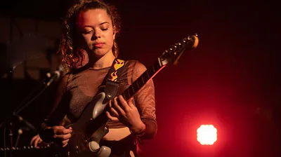 Nilüfer Yanya — foto 1