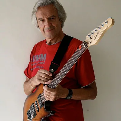 John McLaughlin — foto 2