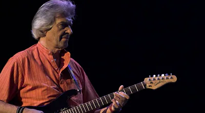 John McLaughlin — foto 6