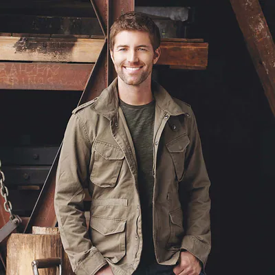 Josh Turner — photo 1