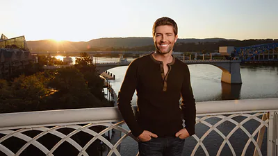 Josh Turner — photo 6