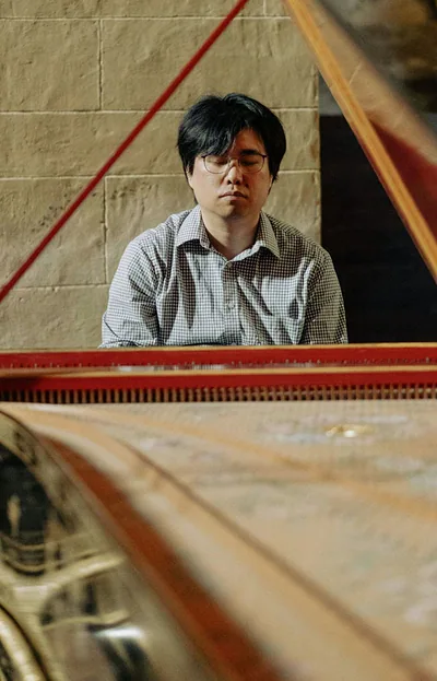 Lawrence Chiou — photo 1