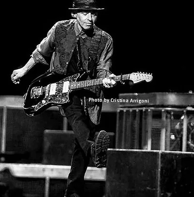 Nils Lofgren — photo 1