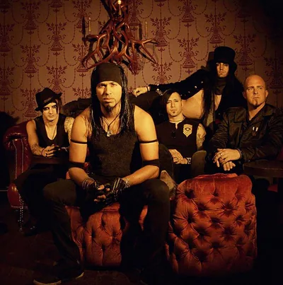 Pop Evil — foto 2