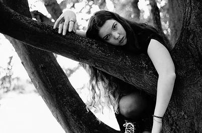 MAYA — foto 1