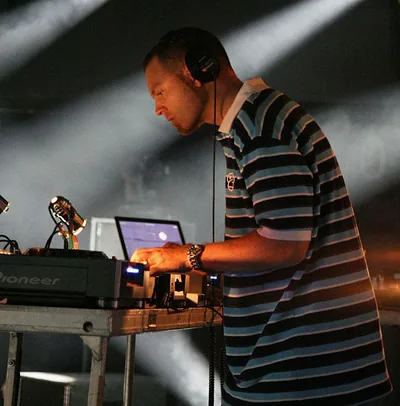 DJ Shadow — foto 3