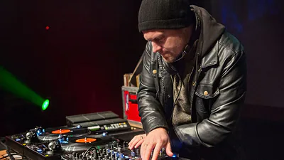 DJ Shadow — foto 6